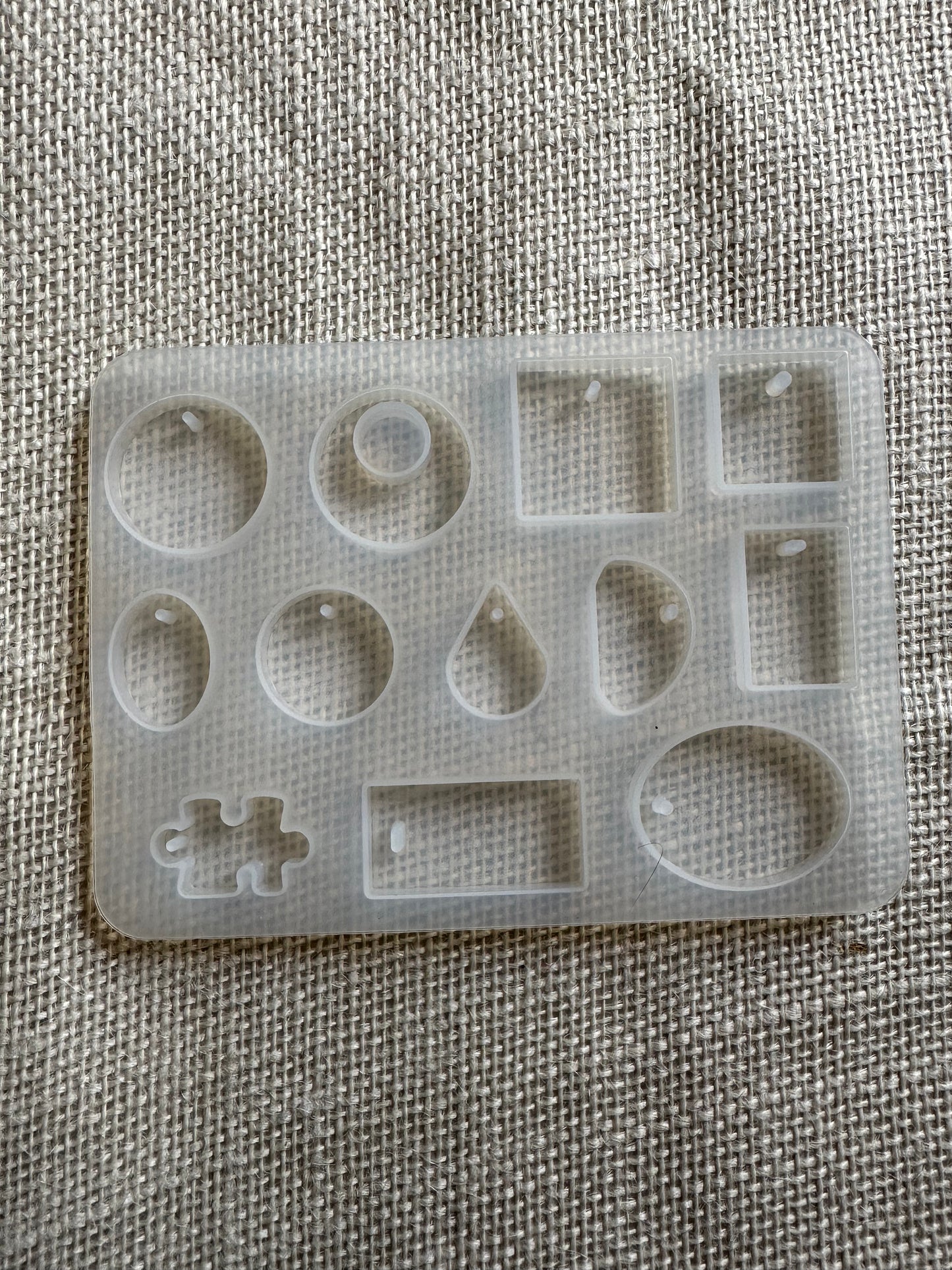 12 Cavity Pendant Mould