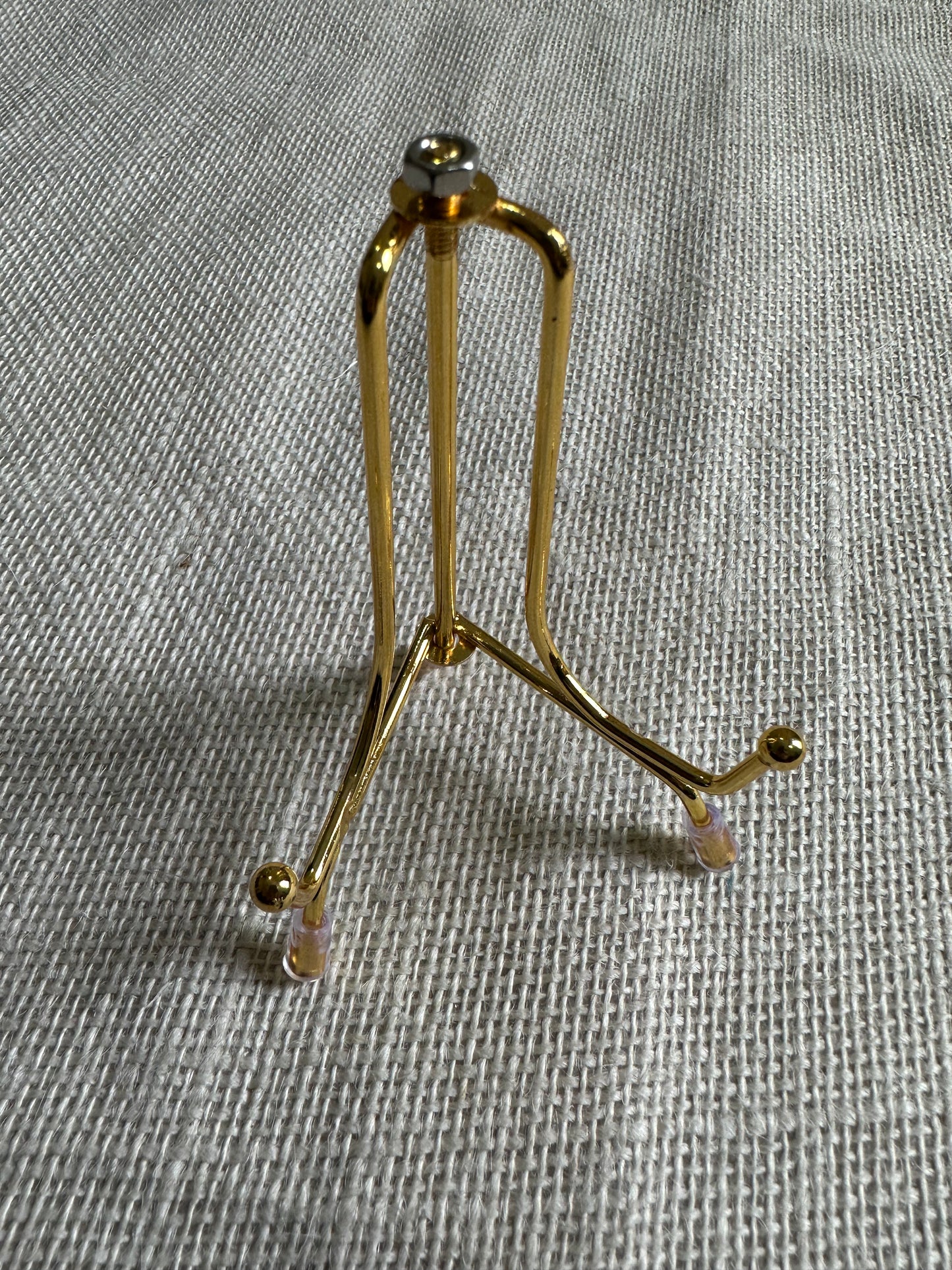 Foldable Metal Stand - 4 Inch