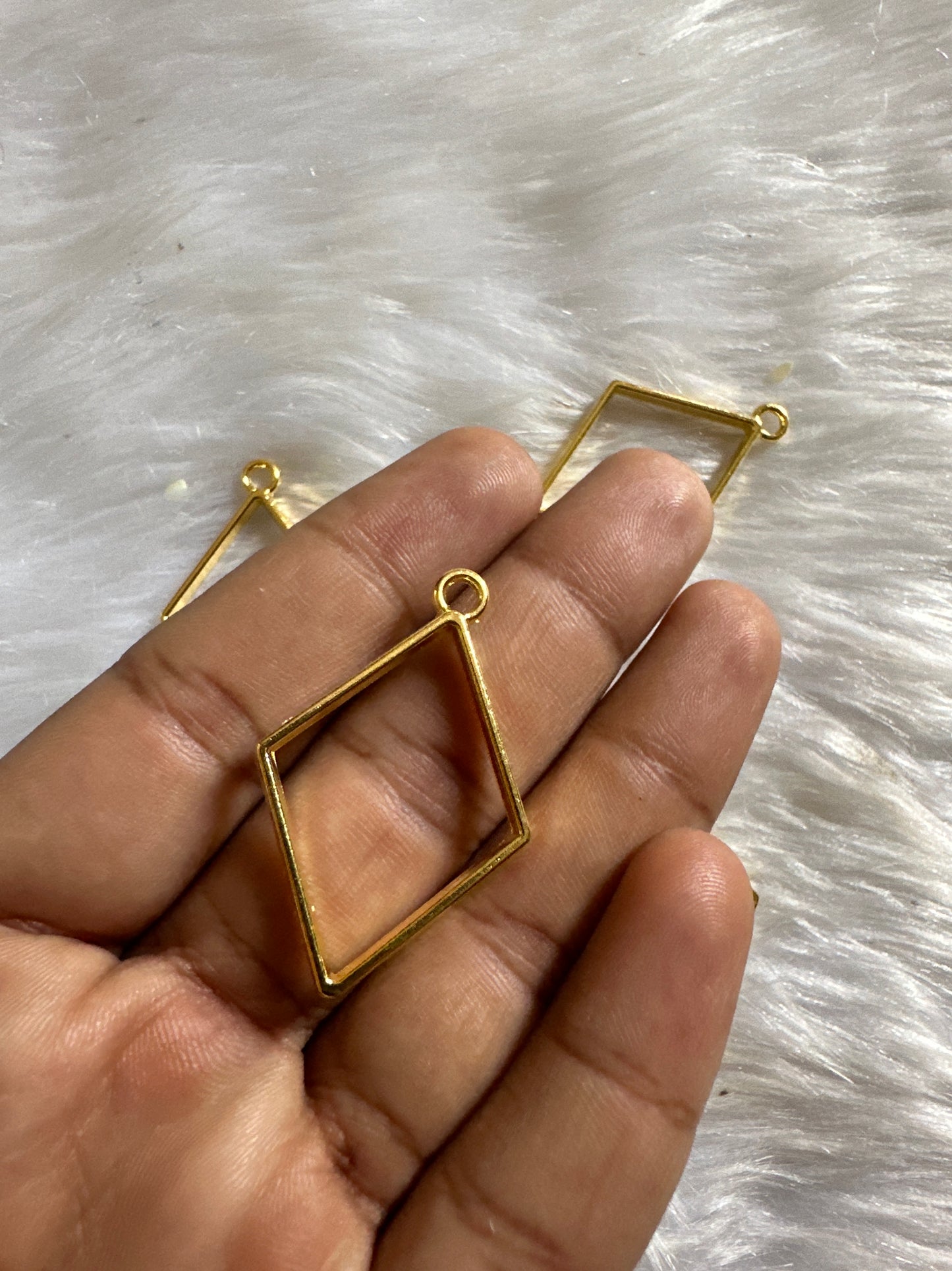 Gold Diamond Bezels - 5 Pcs