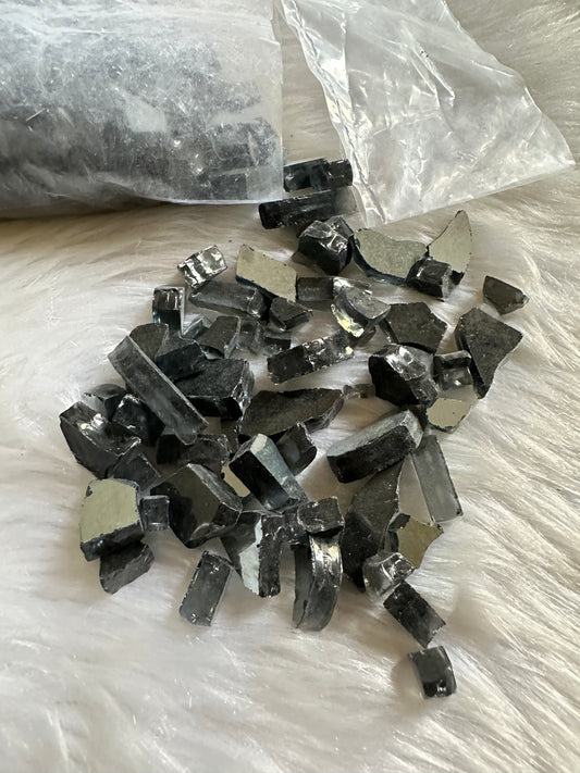 Black Reflective Crushed Glass